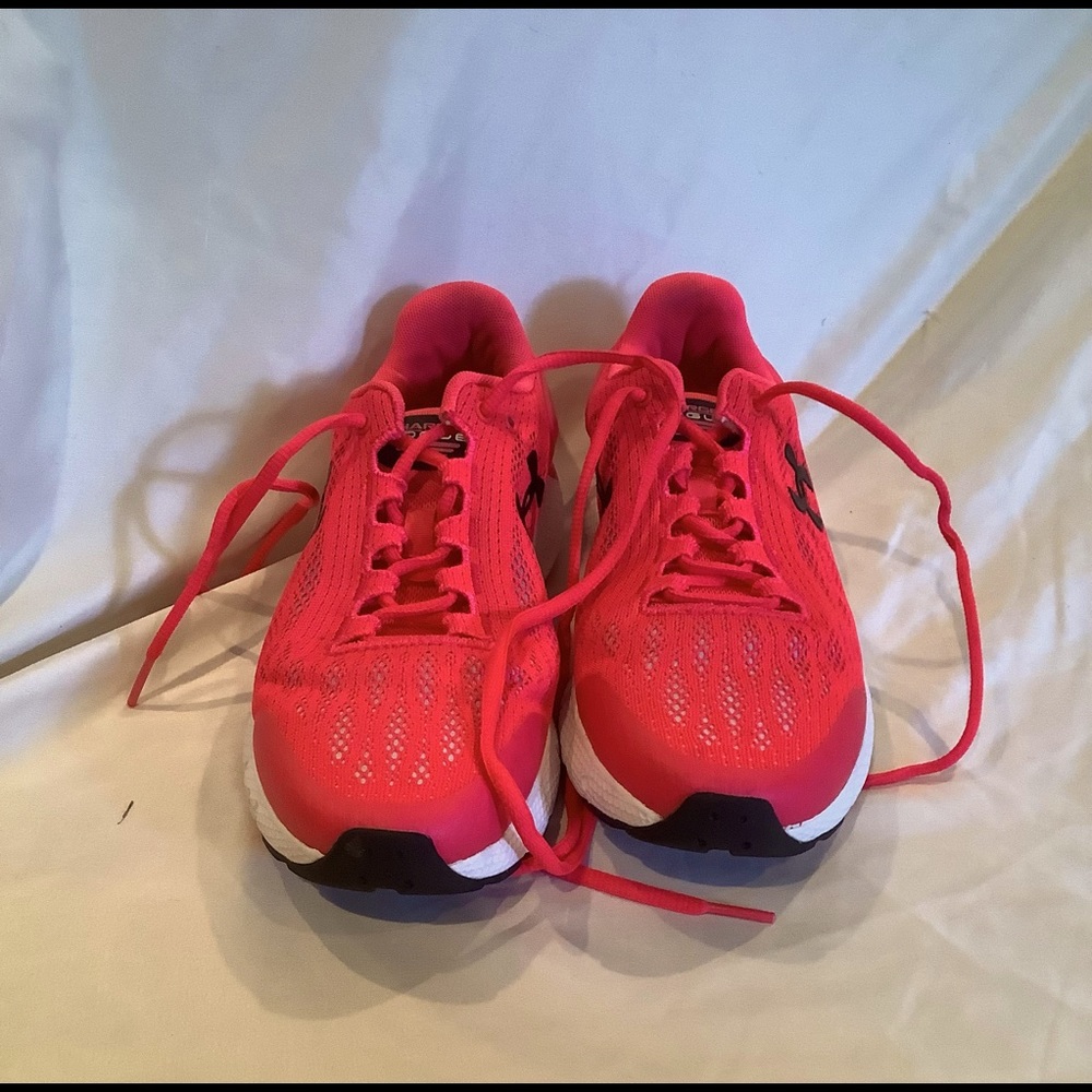 They are under armor hot pink active shoes
